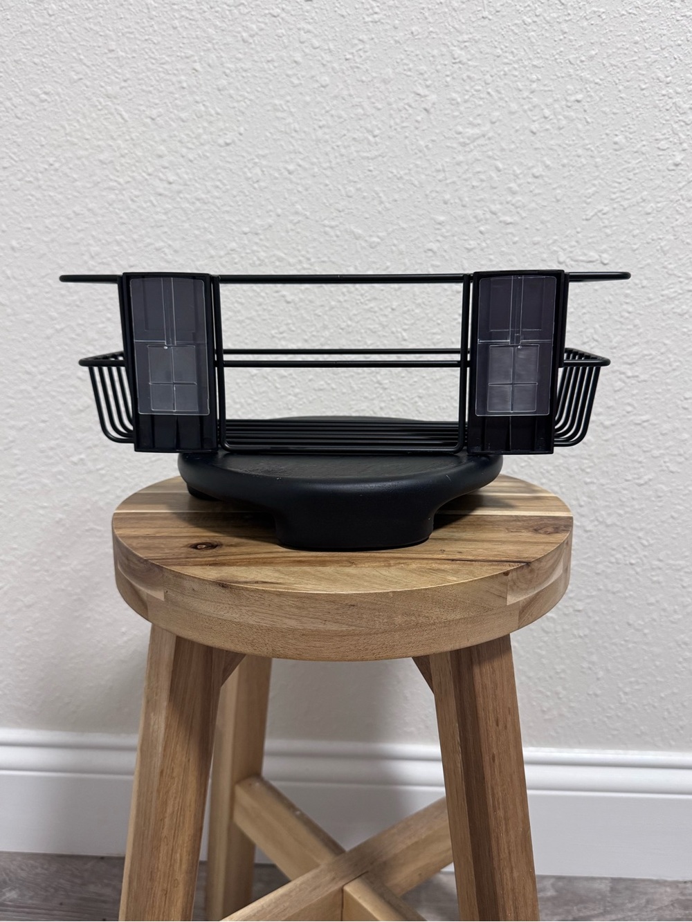 Like New Command Matte Black Bath Caddy Shower Shelf Rust Resistant Organization - Picture 9 of 15
